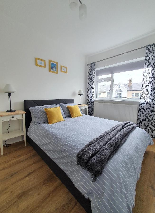One Bed Apartment With Sofa Bed Llandudno Exteriör bild